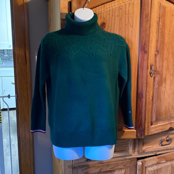 Tommy Hilfiger turtle neck sweater - Picture 1 of 7